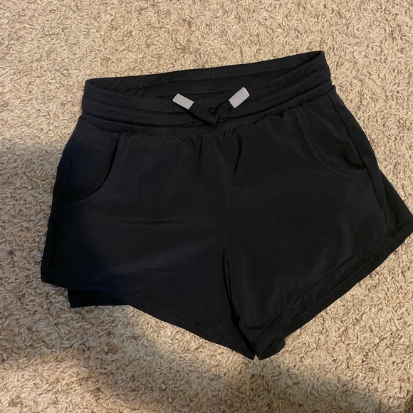 Black Athletic Shorts Double Layer - Picture 2 of 6